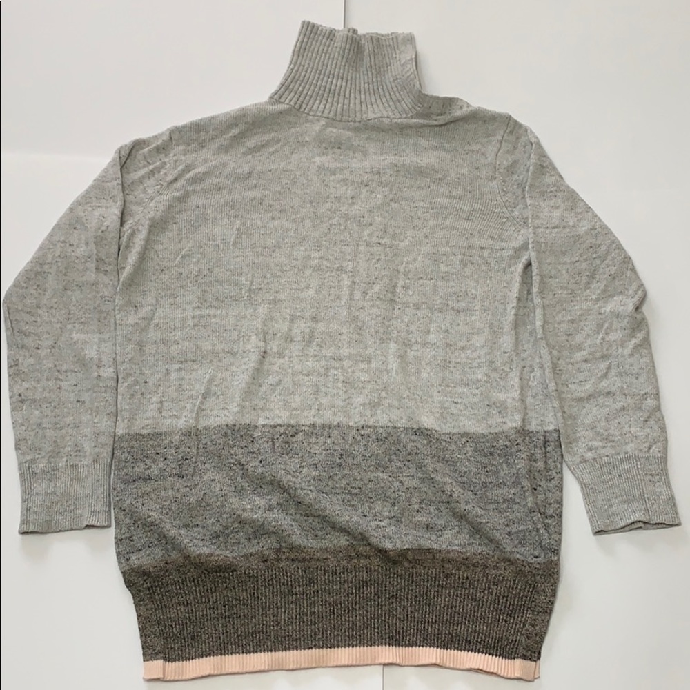 GAP Sweater